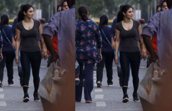 Mouni Roy spotted at mumbai bandra