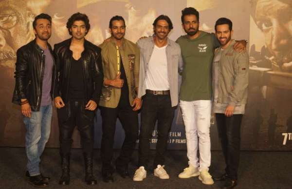 Paltan Star Cast