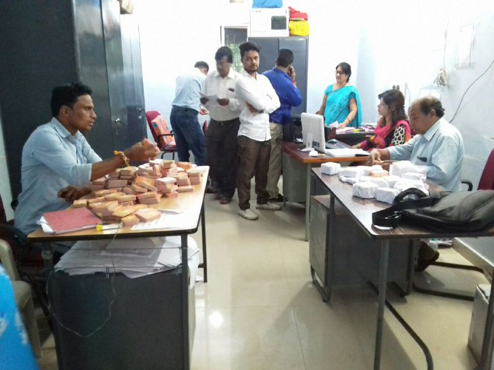 समग्र आइडी और आधार कार्ड दिखाने पर ही मिलेगा श्रम कार्ड