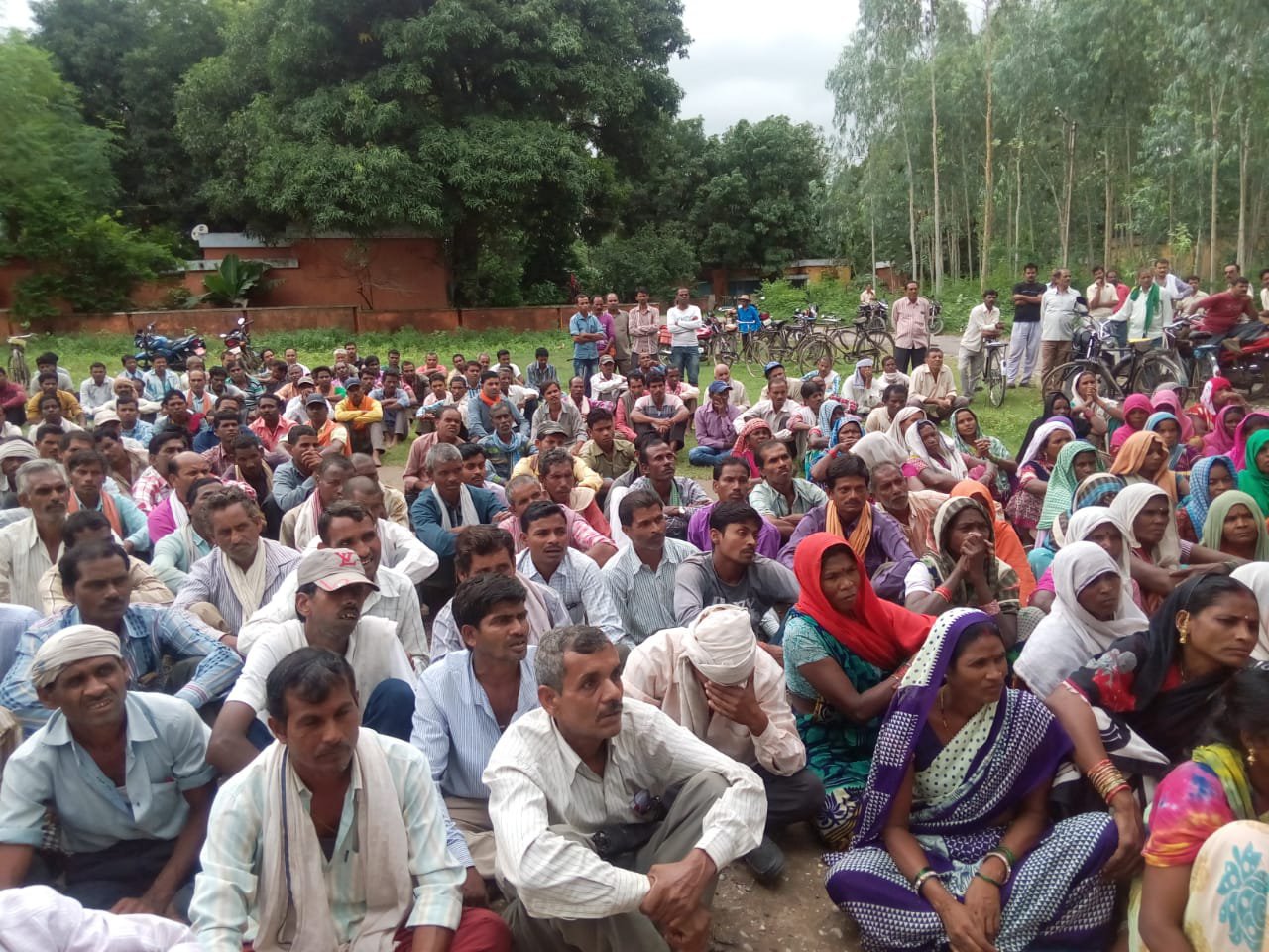  The agitated workers submitted letter of 53 points to the demands, SDM said that the right to workers