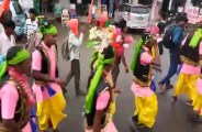 Video Gallery : कर्मा नर्तक दल और डीजे की धुन पर श्रीकृष्ण के लगे जयकारे, झांकियों ने मोहा लोगों का मन