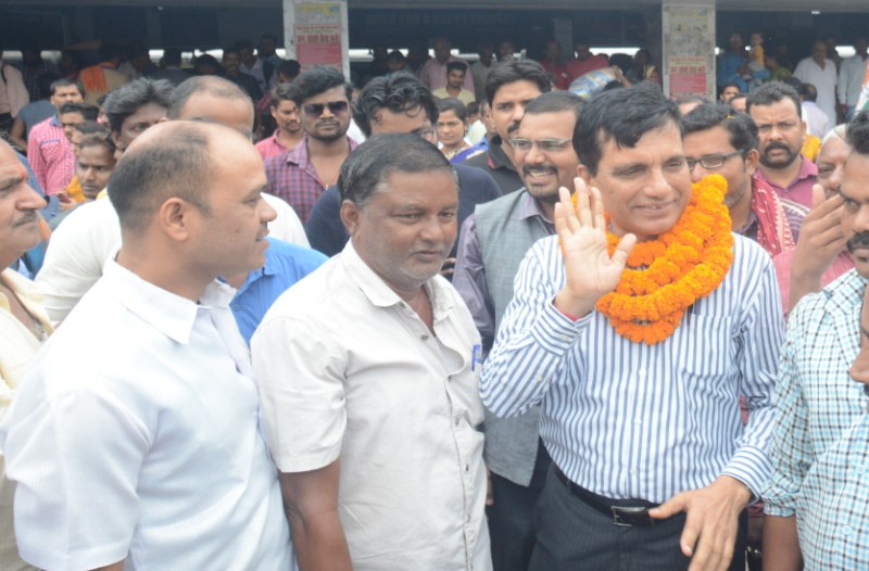 स्थानीय कांग्रेसी पदाधिकारियों की बेरूखी झेलनी पड़ी