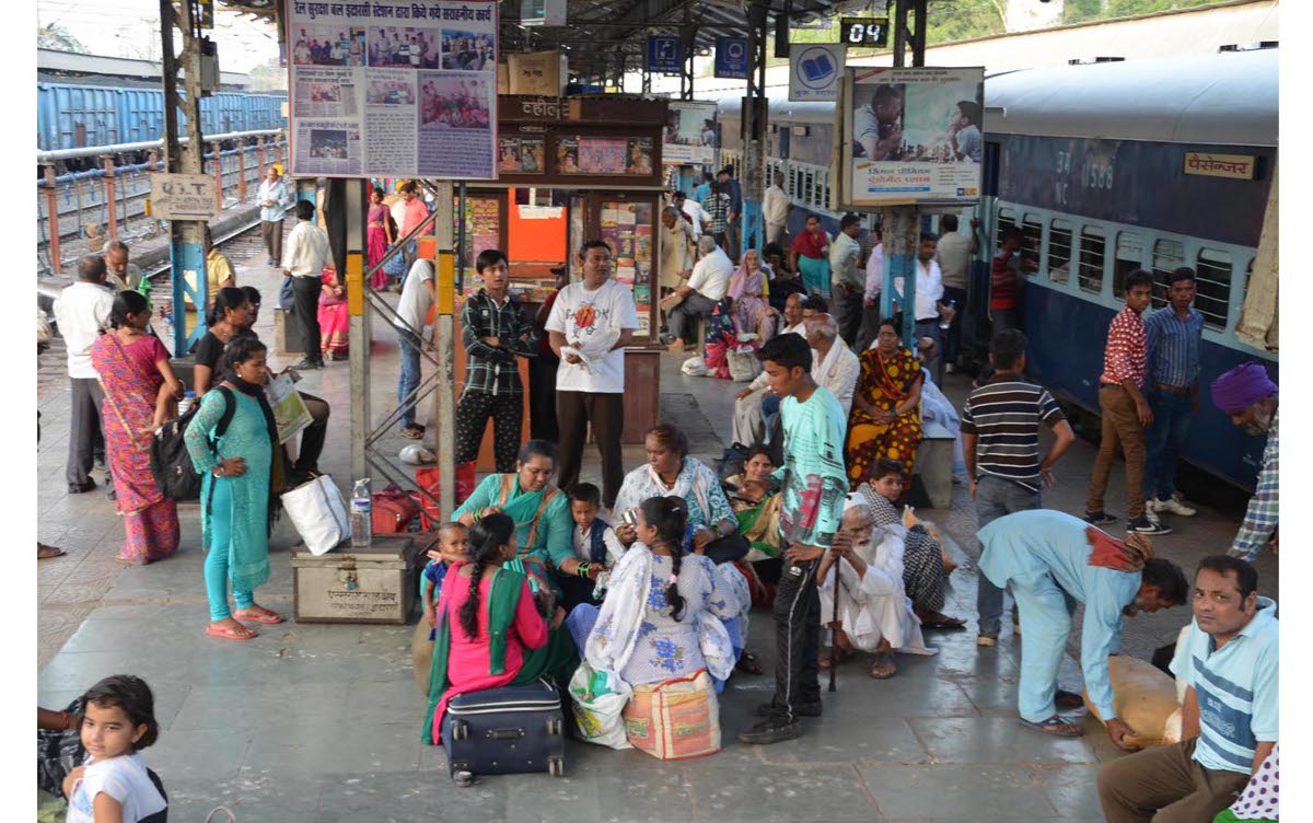 itarsi, railway station, retiring room, online booking, passengers