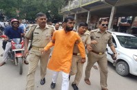 Hindu Mahasabha President tried to burn himself