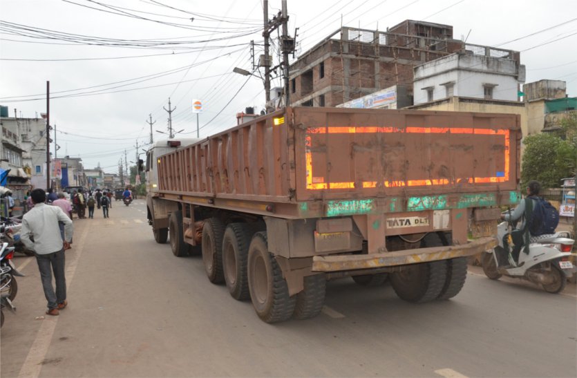 Heavy vehicle going out in school time, non-entry of non-entry
