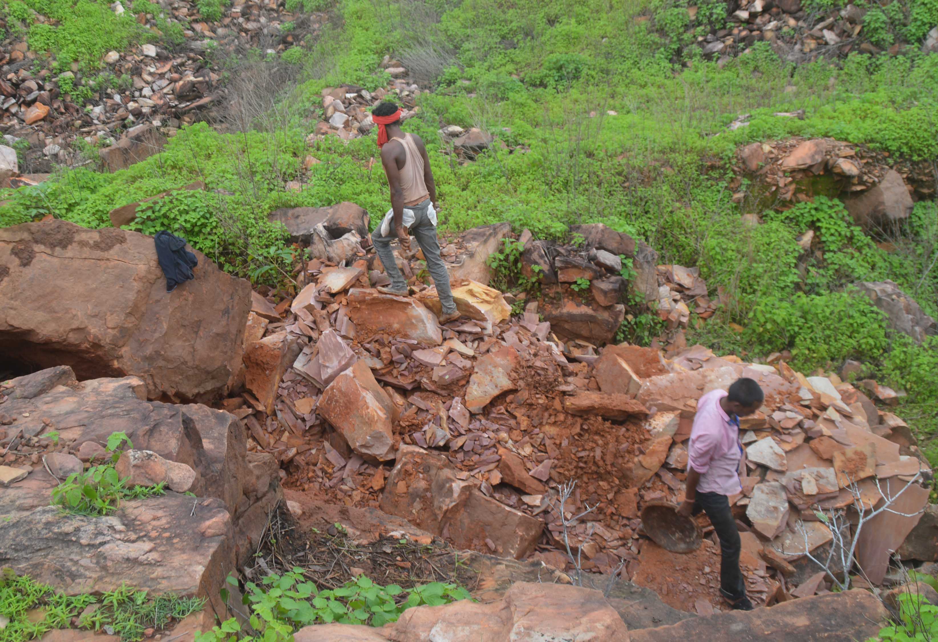 Mining in buffer forest worker unaware