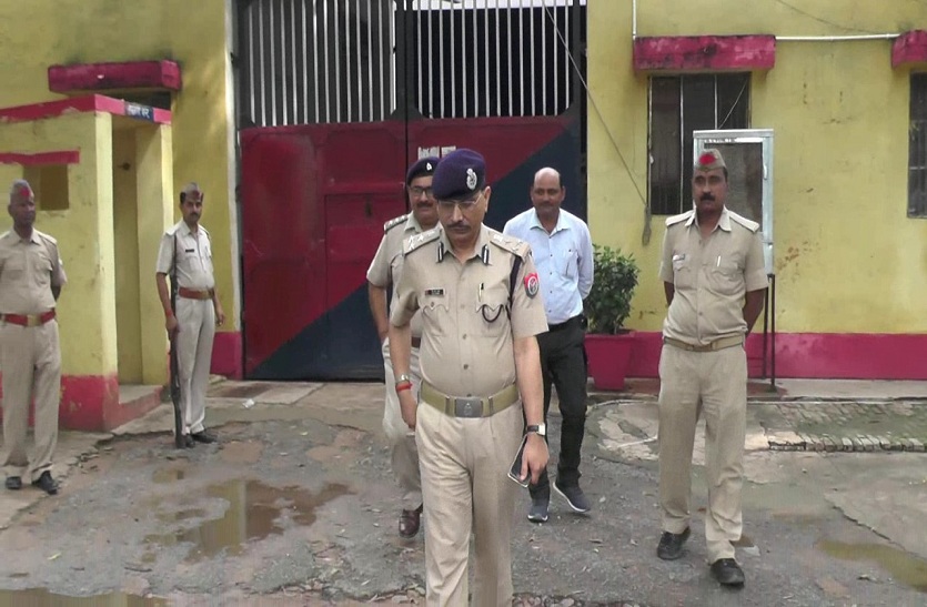 Allahabad Jail DIG reached in mahoba jail after Prisoner death
