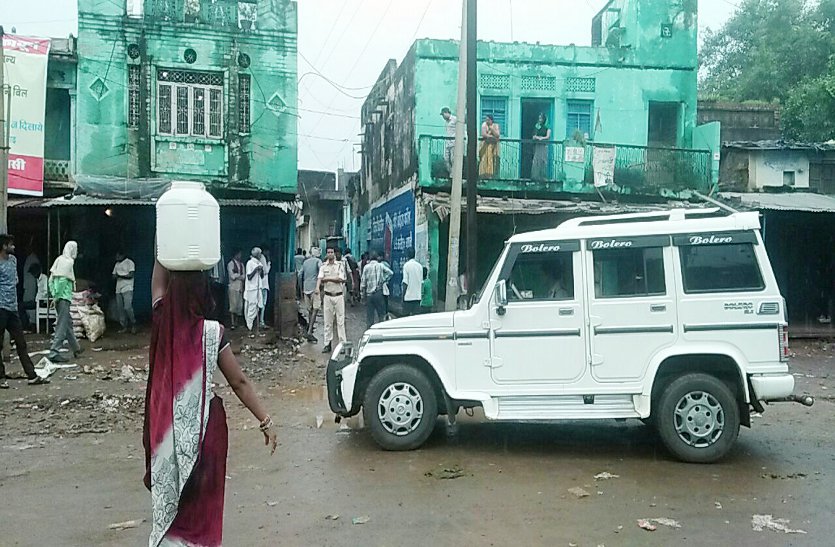 fight between sawarn and dalit in shivpuri