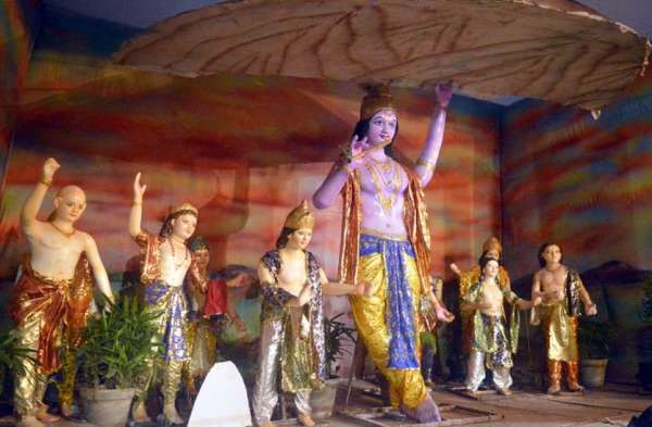 Photo Gallery : मेला का अंतिम दिन, श्याम बगीची में भगवान श्री कृष्ण की झांकी देखने ऐसी उमड़ी श्रद्धालुओं की भीड़