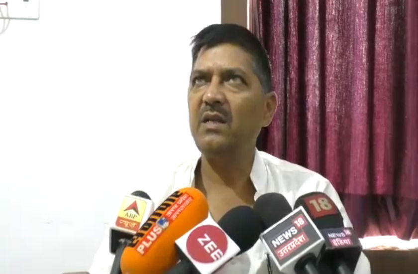 VIDEO भाजपा नेता पर SC ST का मुकदमा दर्ज होने पर भड़के विधायक, बोले एसएसपी को हटवाएंगे