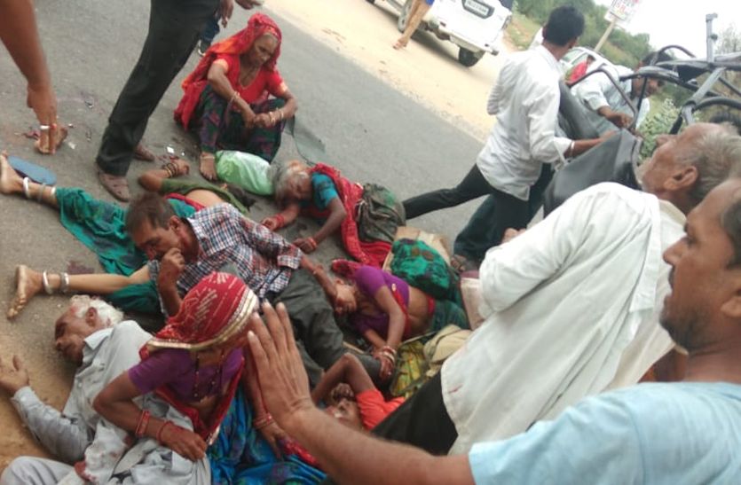 सीकर में भयंकर एक्सीडेंट, तीन की मौत के बाद सड़क पर मच गई चीख पुकार