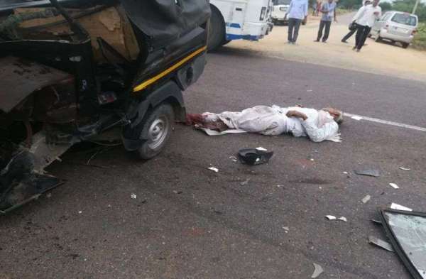 sikar accident 