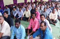 लिपिक वर्गीय कर्मचारी संघ ने सरकार के खिलाफ खोला मोर्चा, हड़ताल में जाने से दफ्तरों में पसरा रहा सन्नाटा