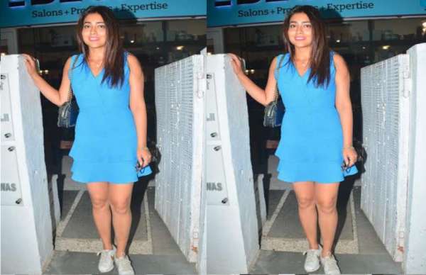Shriya Saran spotted in bandra