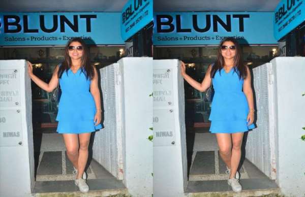Shriya Saran spotted in bandra