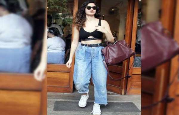 arjun rampal spotted with rumoured girlfriend gabriella