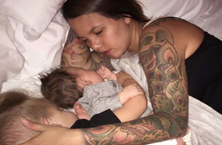 photo of a sleeping mom created debate on social media