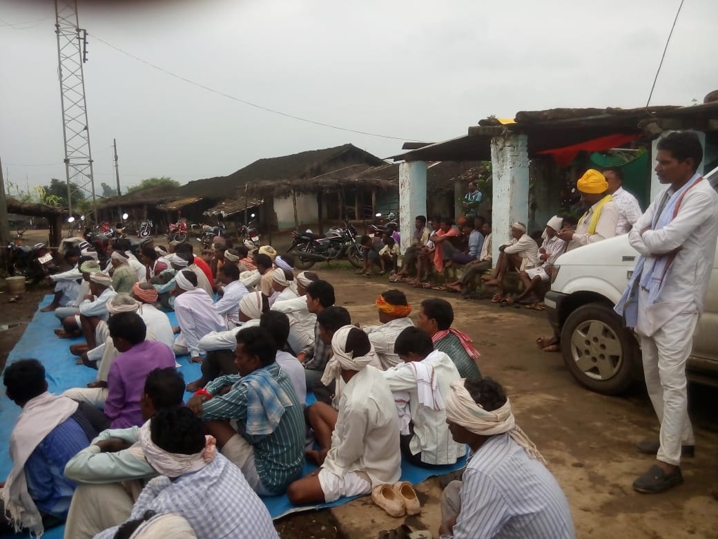Farmers protest against Mega Recharge project in Tapi Panchayat