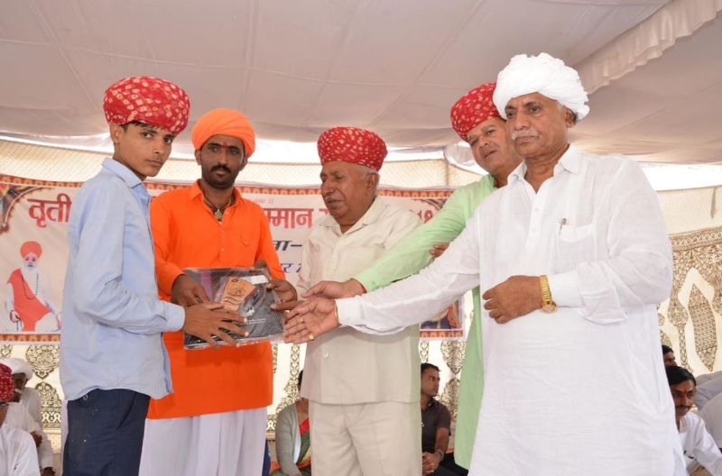 बालिकाओं को उच्च व अच्छी शिक्षा दें- चौधरी