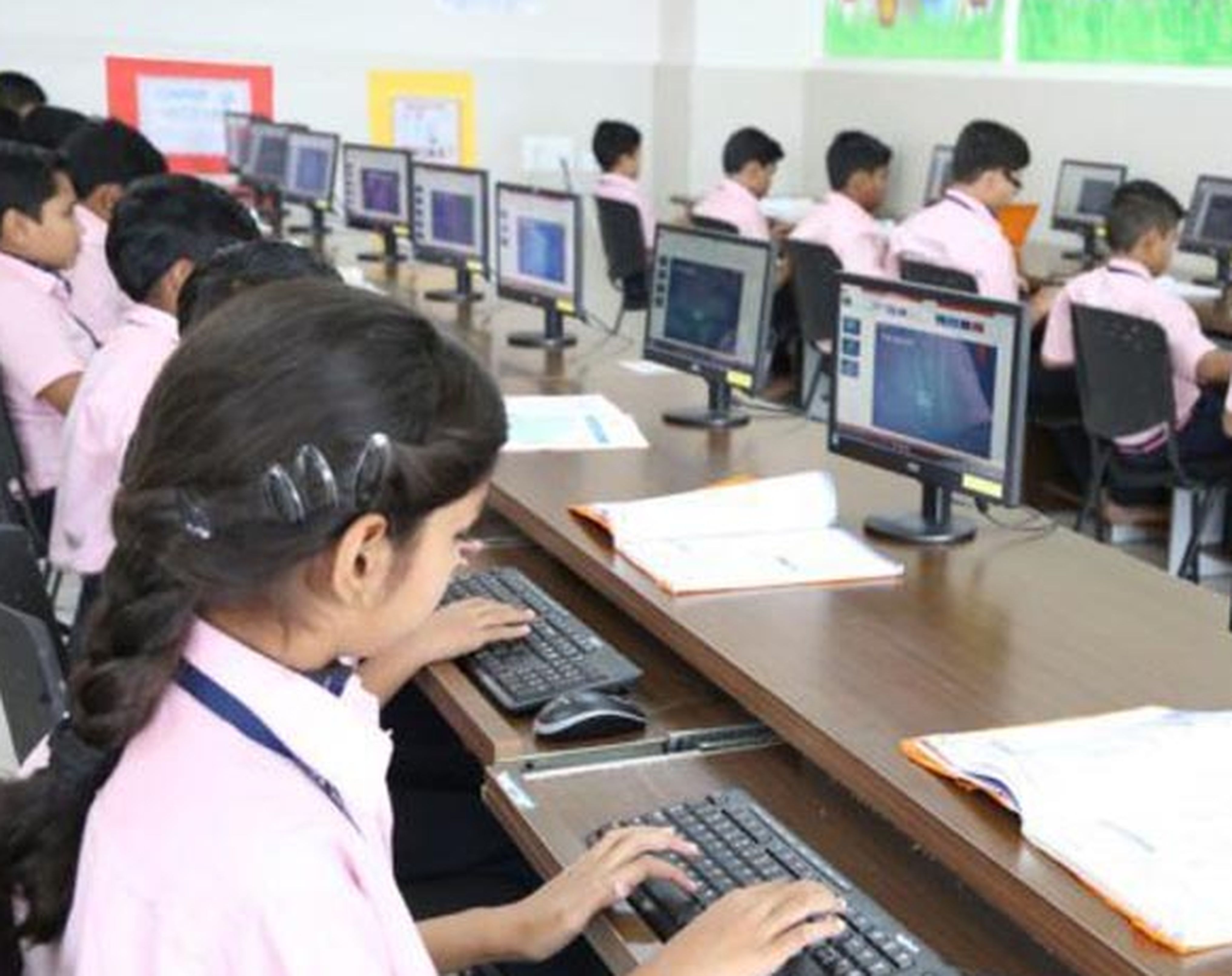 कम्प्यूटर लैब से उपकरण चोरी तो संस्थाप्रधान होंगे जिम्मेदार