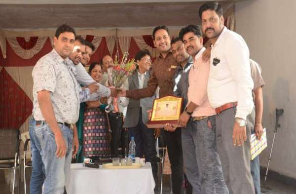 Photo Gallery : मारवाड़ी युवा मंच ने विदाई समारोह में डीएसपी साधना सिंह का किया सम्मान