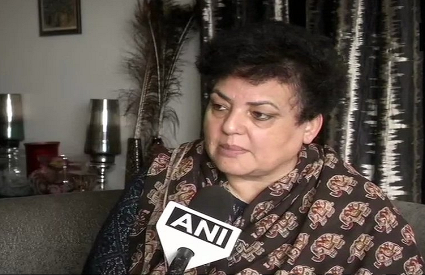 दुष्कर्म पीड़िता को वेश्या कहने वाले विधायक पर भड़कीं रेखा शर्मा, देखें यह वीडियो