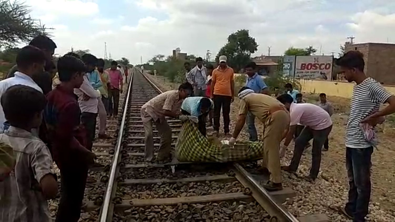 Youth dies due to jump ahead of rail