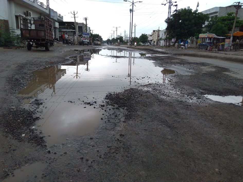 Roads are made of Daria