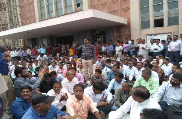 Mantralaya protest