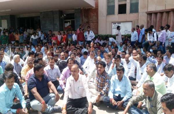 Mantralaya protest