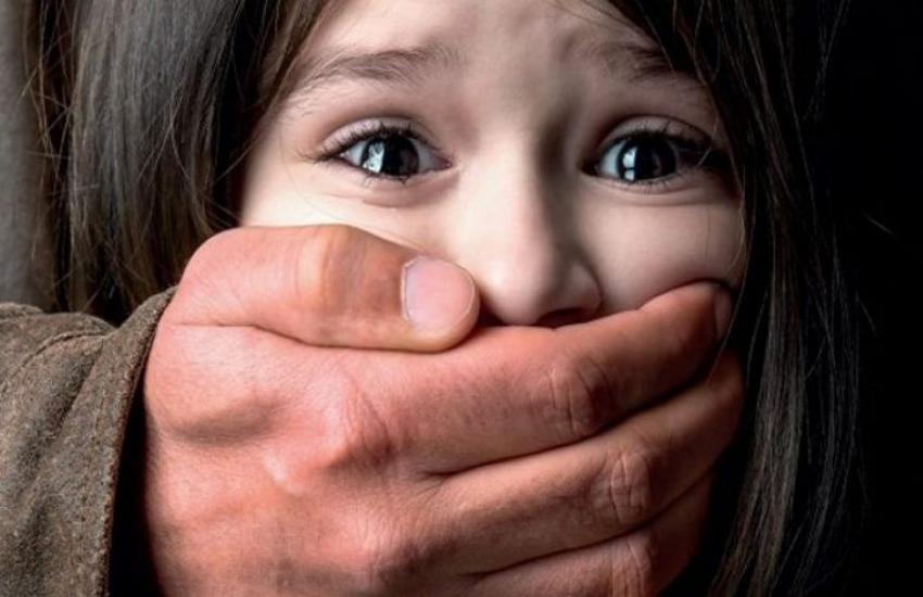 दिल्ली: विनोद नगर में चार वर्ष की मासूम बच्ची के साथ पड़ोसी युवक ने किया रेप,गिरफ्तार
