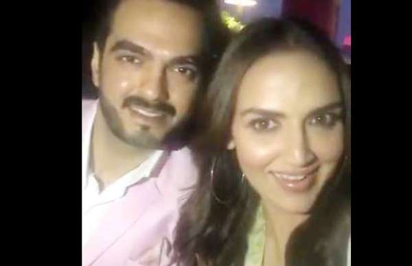 kasauti zindagi ki 2 ekta kapoor anurag and prerna big statue