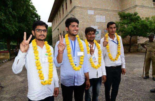 maharaja college pannel