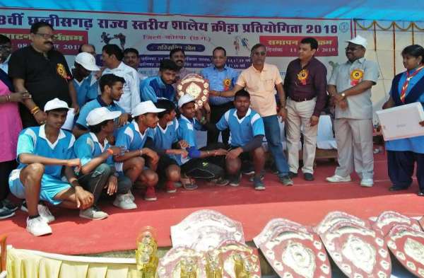 Photo Gallery : राज्य स्तरीय खेल स्पर्धा का हुआ समापन, रायपुर जोन सर्वाधिक अंकों के साथ ओवरऑल चैंपियन