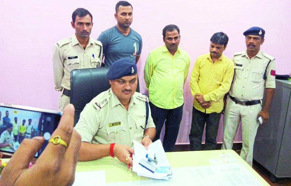 RTO agent and medical store operator arrested in singrauli police