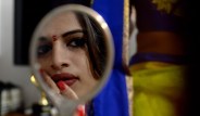 pakistan supreme court will provide job for two transgenders