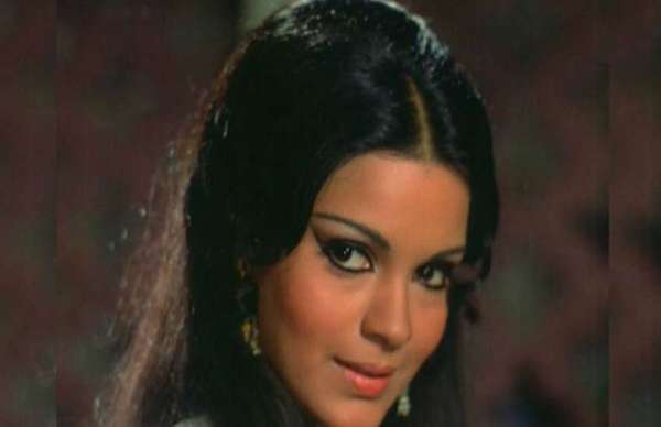 zeenat aman spotted lunch date latest photos