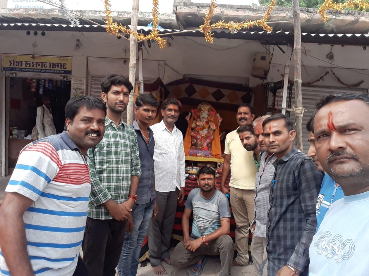 गणपति बप्पा मोरिया के जयकारों के साथ बिराजे गजानंद