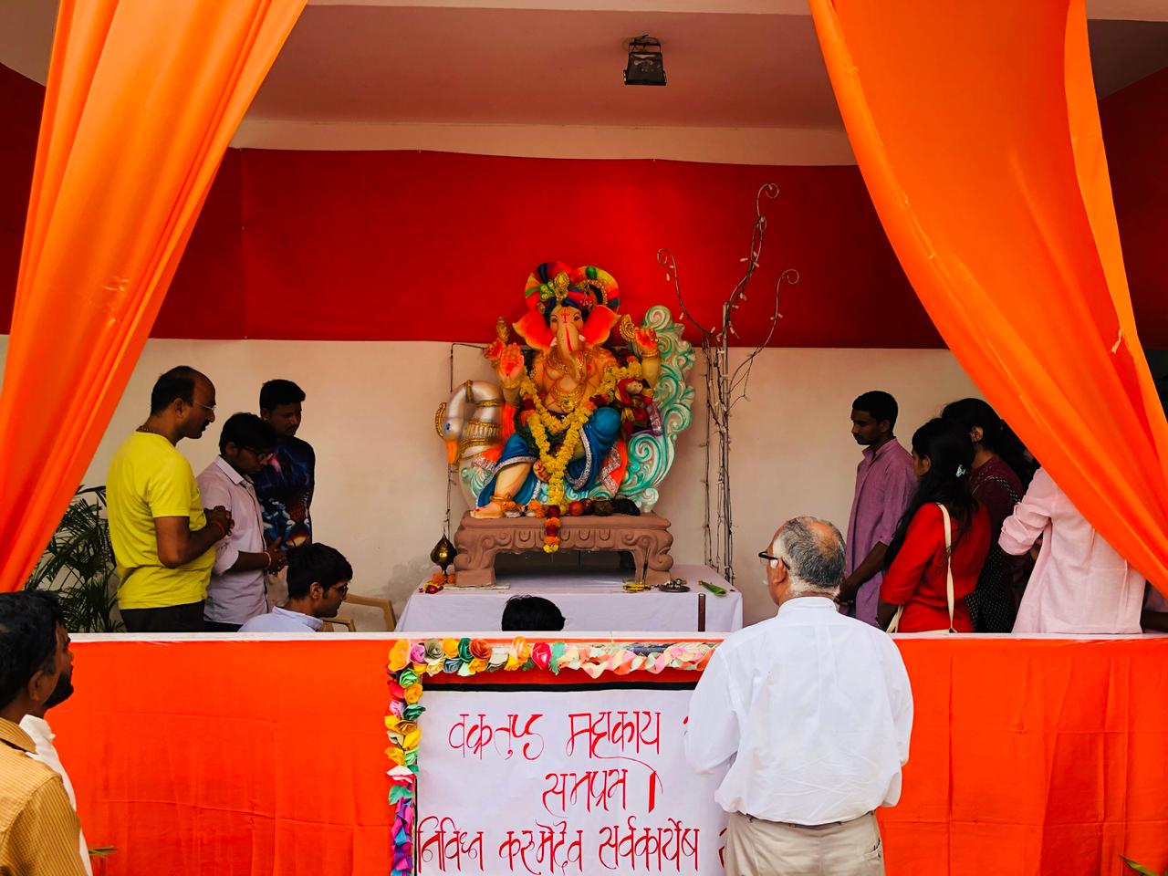 video : यहां गणेश चतुर्थी पर विधिविधान से पांंडालों में बिराजे लंबोदर गणराज..घरों में भी हुई स्थापना