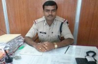 Breaking : पत्नी का एक नहीं, दो नहीं इतने लोगों से था अवैध संबंध, तंग आकर एसपी आफिस मेंं पदस्थ एएसआई ने लगाई फांसी