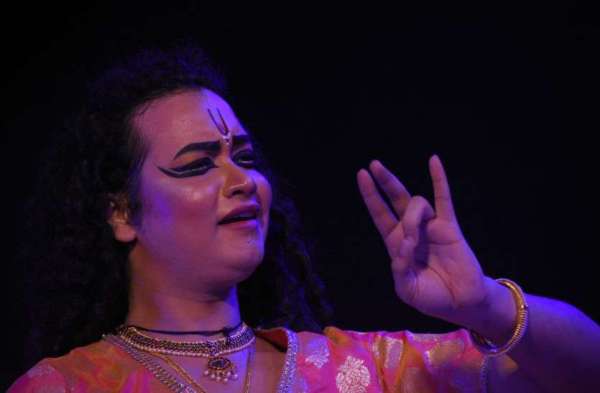 Photo Gallery : विभिन्न क्षेत्रों से पहुंचे कलाकारों ने दी एक से बढ़ कर एक प्रस्तुति, मोहा लोगों का मन