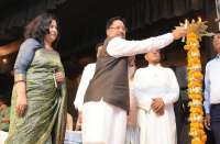 Photo Gallery : विभिन्न क्षेत्रों से पहुंचे कलाकारों ने दी एक से बढ़ कर एक प्रस्तुति, मोहा लोगों का मन