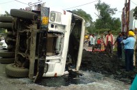 बुधवारी बाजारा के पास दोपहर डेढ़ बजे हादसा