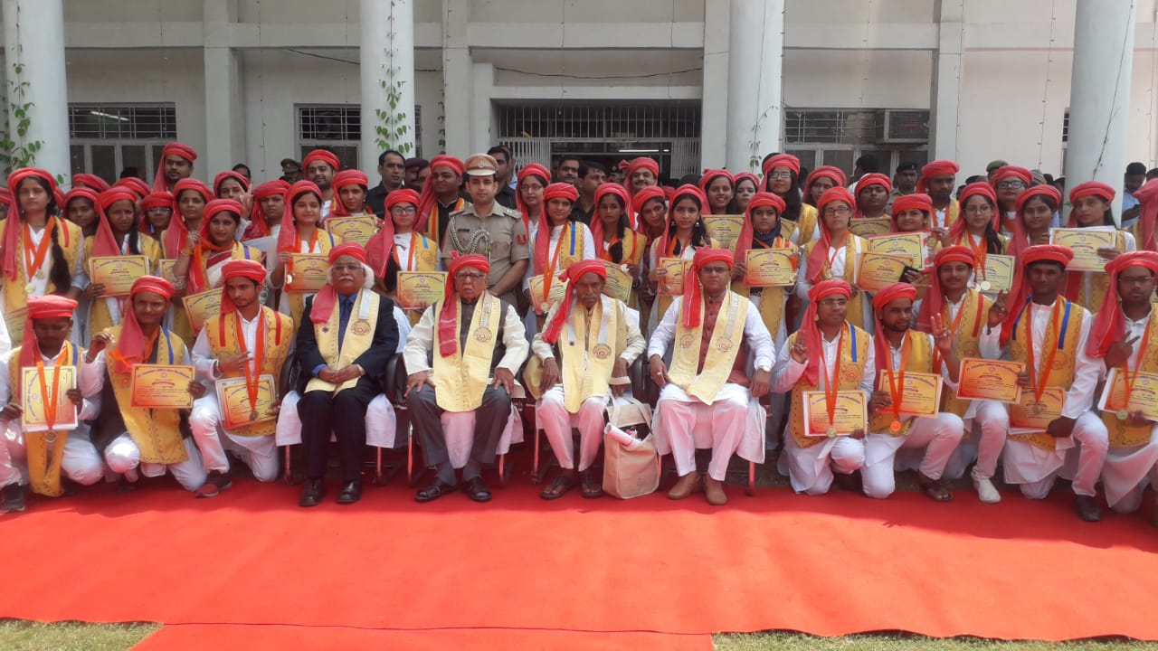 Awadh University Girl Students win 59 Gold Medal In 23 convocation