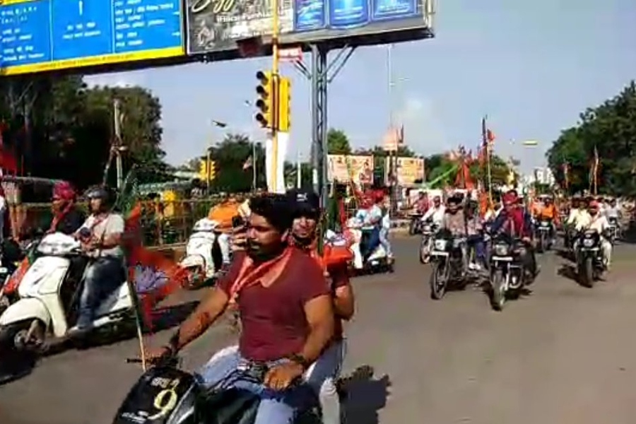 जोधपुर पहुंचे अमित शाह का वाहन रैली निकाल किया स्वागत