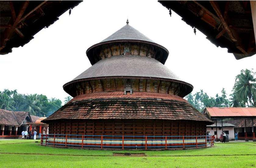 अनोखा है यह प्रसिद्ध मंदिर, दीवार में चित्र बनाने के बाद साक्षात प्रकट हुए  थे गणपति | Patrika News