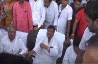 shivpal reached to saifai with samajwadi secular morcha flag