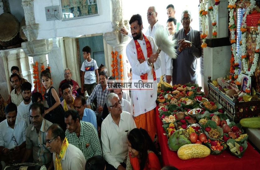 VIDEO : राधाष्टमी पर झूमे श्रद्धालु, वरघोड़ा निकाल चढ़ाया छप्पन भोग