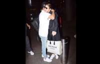 Anushka Sharma and Virat Kohli spotted at airport