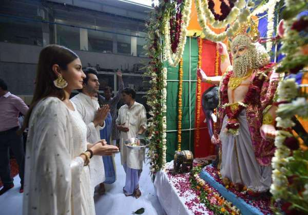 varun dhawan sui dhaaga